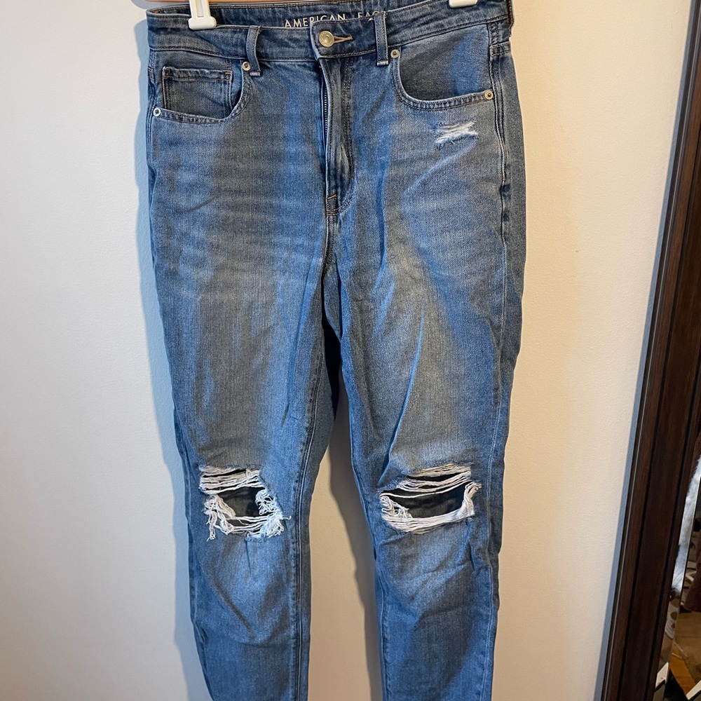 High Rise American Eagle Mom Jeans